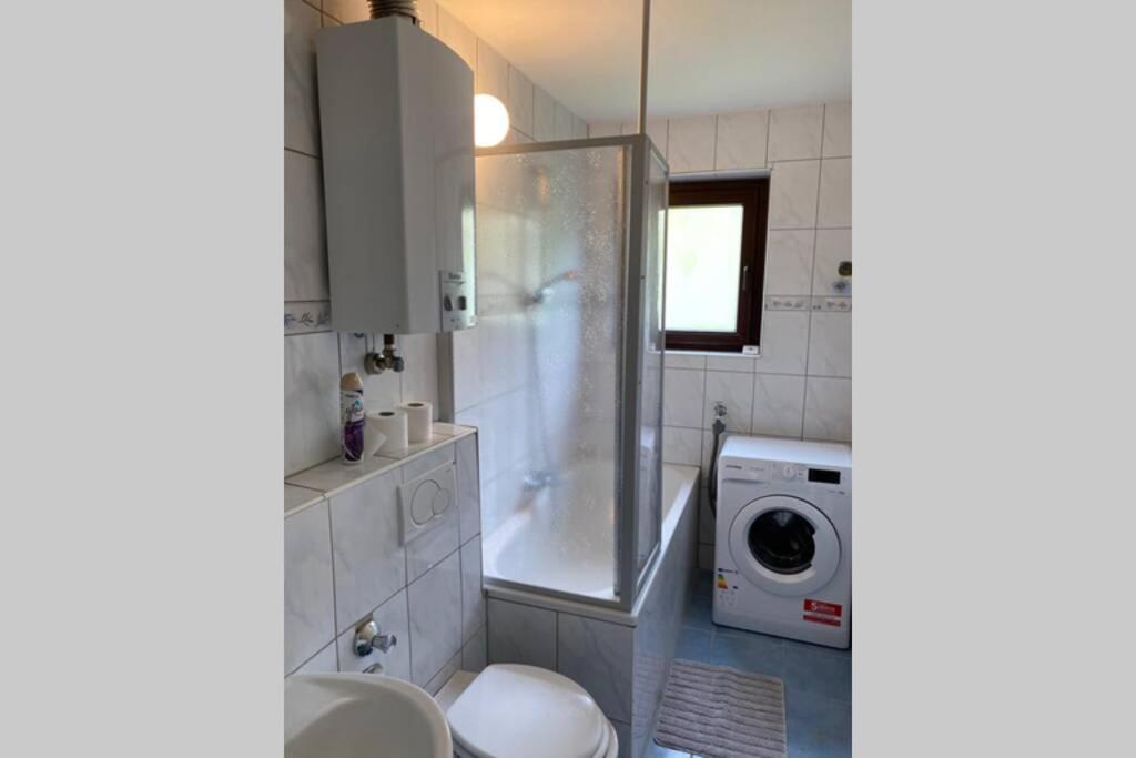 Gemuetliche Wohnung Zwischen Gruen Und Duisburg Hbf Exterior foto